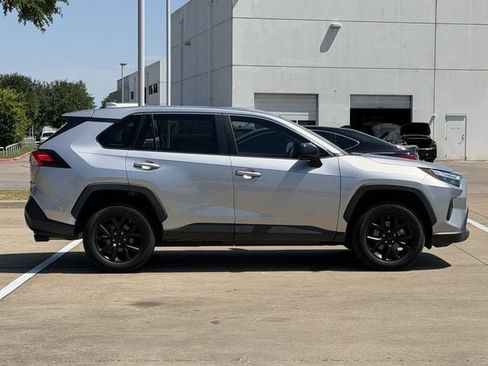 Used 2023 Toyota RAV4 LE FWD image 3