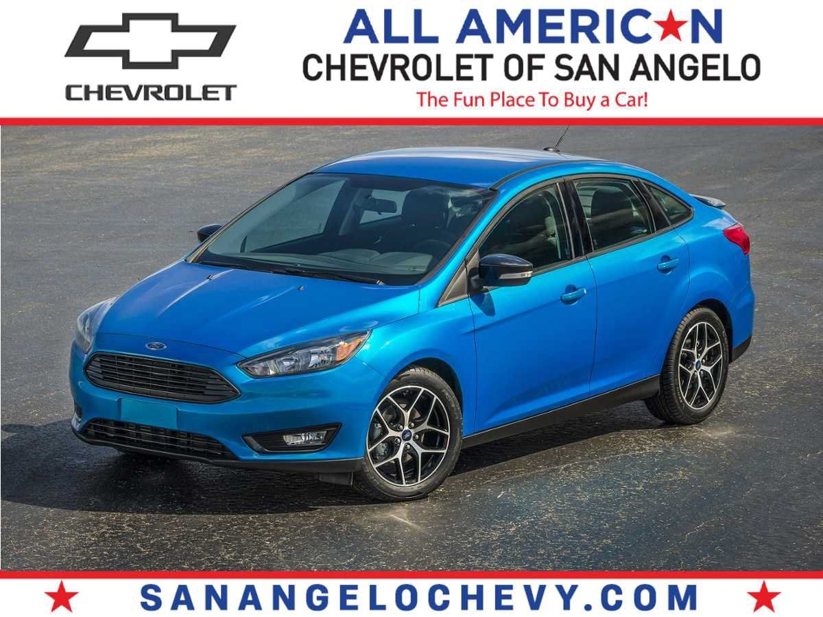 Used 2018 Ford Focus SE FWD image 1