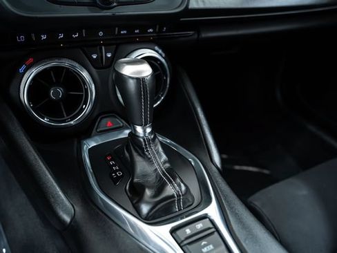 Used 2017 Chevrolet Camaro LT RWD image 23