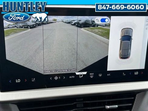Used 2025 Ford Explorer ST-Line w/ Premium Package AWD/4WD image 31