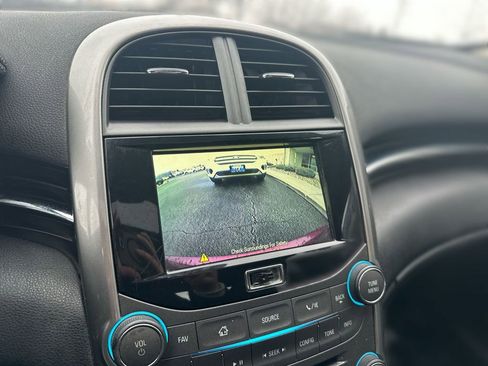 Used 2013 Chevrolet Malibu LT image 21