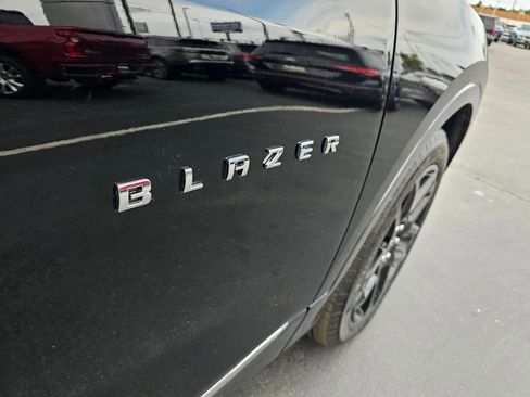 Used 2025 Chevrolet Blazer Premier w/ Driver Confidence II Package image 12
