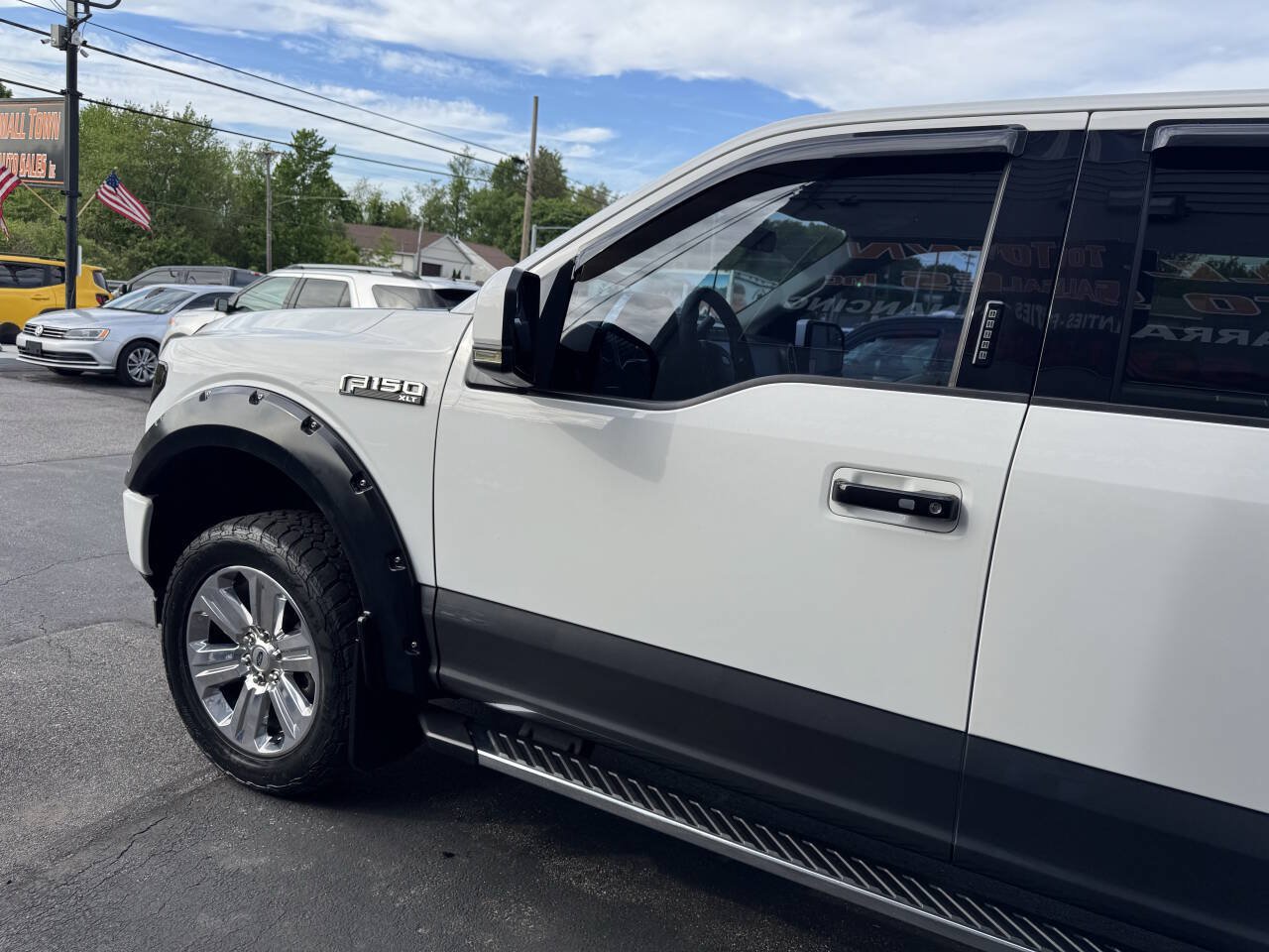 Used 2018 Ford F150 XLT w/ Equipment Group 302A Luxury AWD/4WD image 22