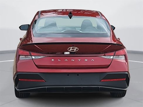 New 2026 Hyundai Elantra Sport image 6