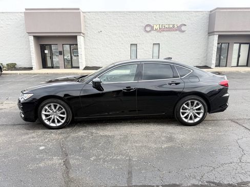 Used 2023 Acura TLX image 9