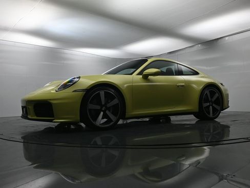 Used 2025 Porsche 911 Carrera image 43