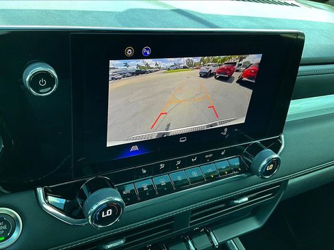 Certified 2025 Chevrolet Colorado LT image 23