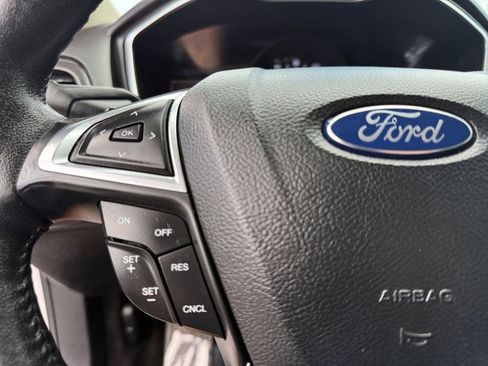 Used 2017 Ford Fusion Titanium FWD image 25