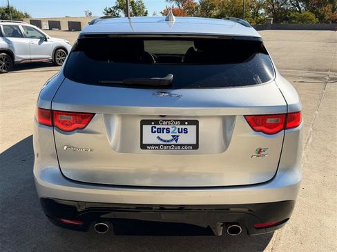 Used 2019 Jaguar F-PACE S image 5