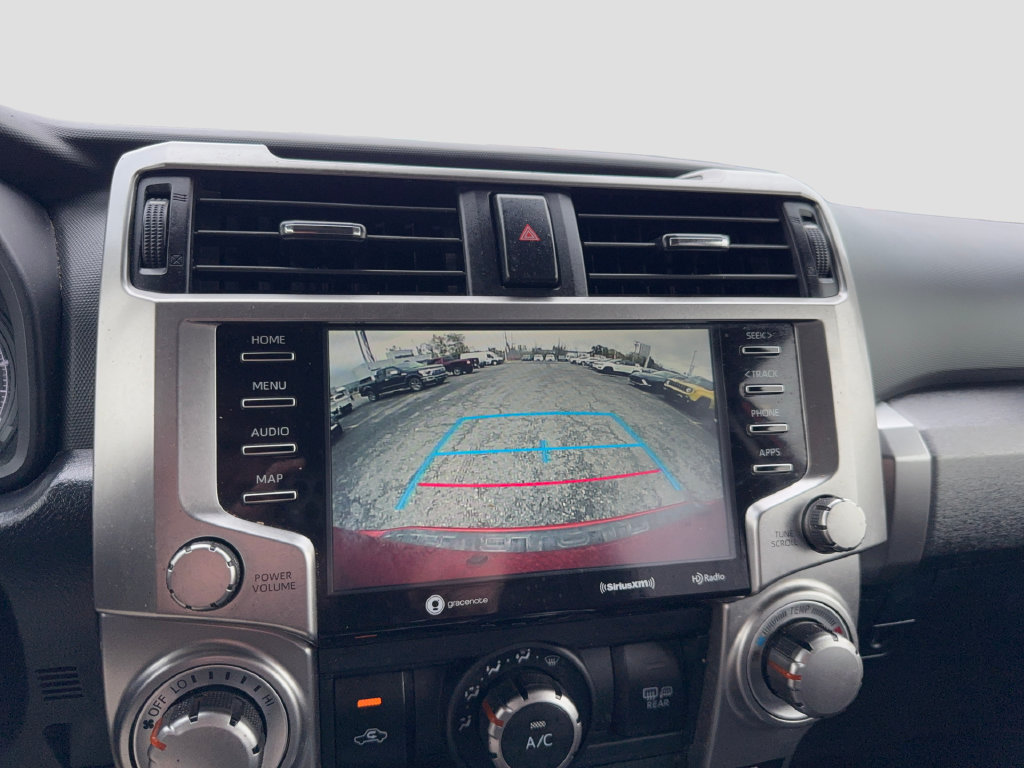 Used 2020 Toyota 4Runner SR5 AWD/4WD image 22