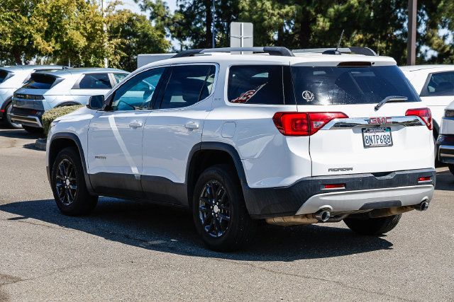 Used 2019 GMC Acadia SLT FWD image 2