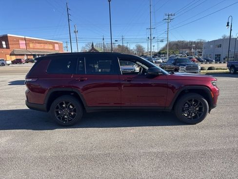 New 2025 Jeep Grand Cherokee L Limited w/ Trailer Tow Package image 8