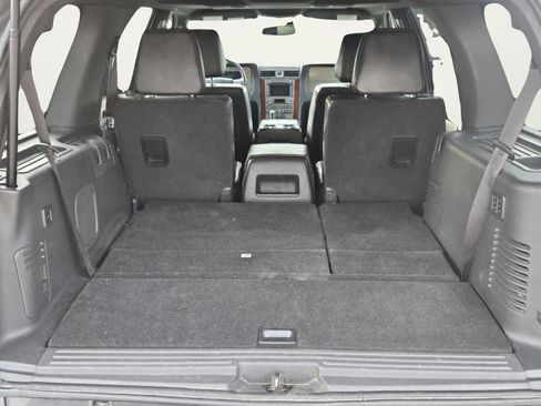 Used 2012 Lincoln Navigator 4WD image 38