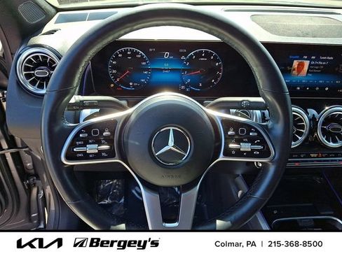 Used 2023 Mercedes-Benz GLB 250 4MATIC image 22