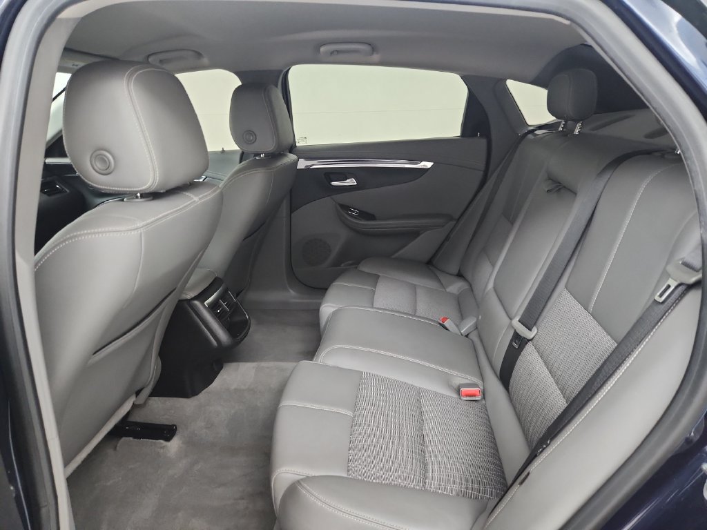 Used 2018 Chevrolet Impala LT FWD image 16