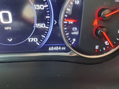 Used 2023 Chevrolet Traverse Premier w/ Redline Edition FWD image 21