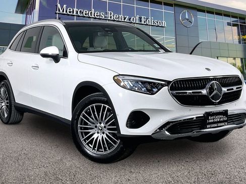 Used 2026 Mercedes-Benz GLC 300 4MATIC image 1