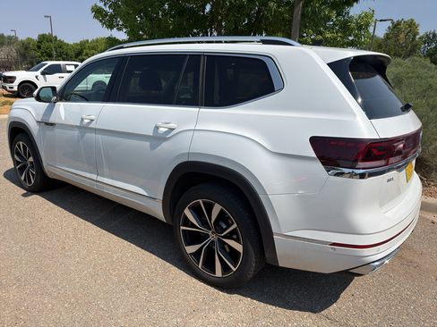 Used 2025 Volkswagen Atlas SEL Premium R-Line AWD/4WD image 15