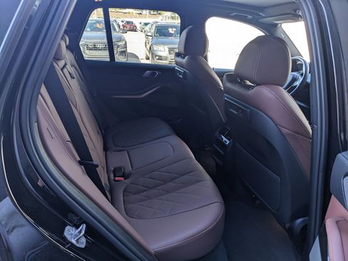 Used 2023 BMW X5 xDrive40i w/ Premium Package image 29