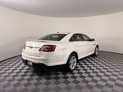 Used 2017 Ford Taurus SEL w/ Equipment Group 201A FWD image 8