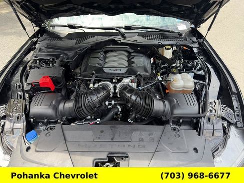 Used 2025 Ford Mustang GT Premium RWD image 32