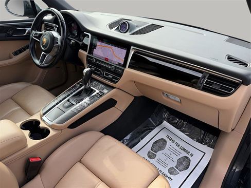 Used 2021 Porsche Macan S image 29