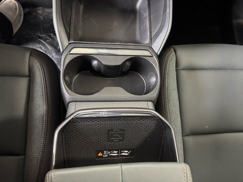 New 2026 GMC Terrain AT4 w/ Convenience Package III image 18