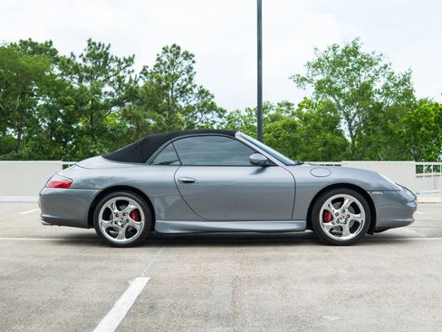 Used 2002 Porsche 911 Carrera 4 image 16