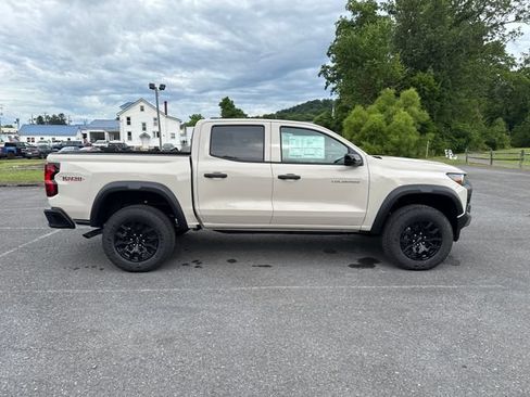 New 2026 Chevrolet Colorado Trail Boss AWD/4WD image 7