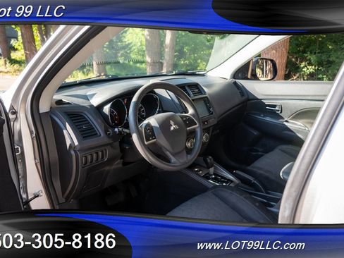 Used 2020 Mitsubishi Outlander Sport ES image 27