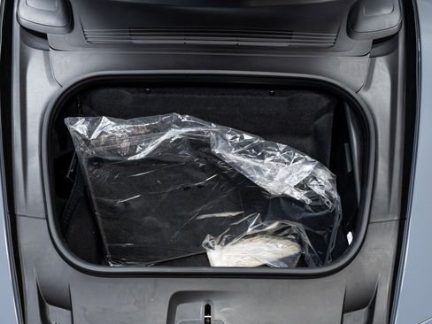 Used 2024 Porsche 911 Carrera image 47