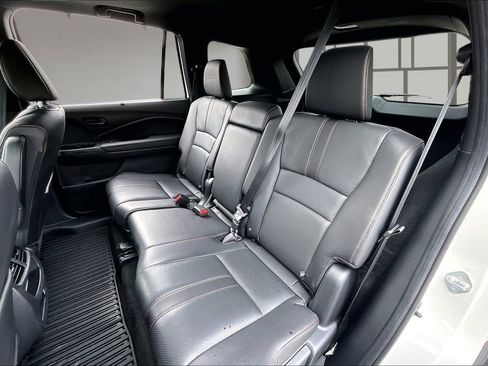 Used 2023 Honda Passport TrailSport image 22