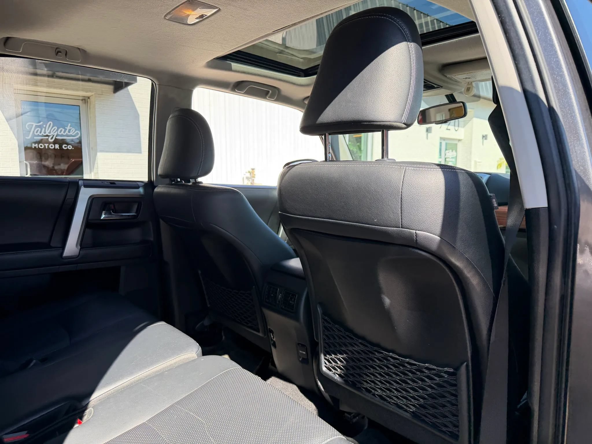 Used 2018 Toyota 4Runner Limited AWD/4WD image 10