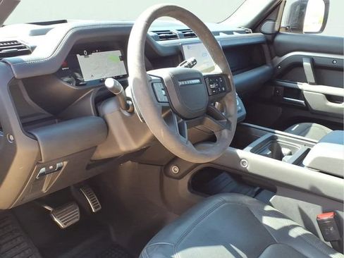 Used 2023 Land Rover Defender 110 AWD/4WD image 6