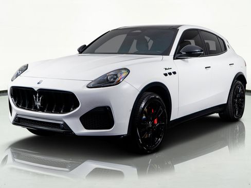 Used 2025 Maserati Grecale Modena image 21