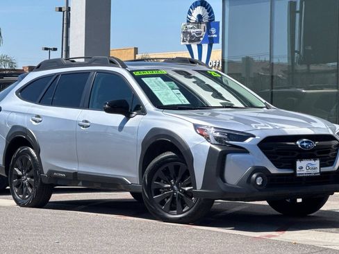 Used 2025 Subaru Outback Onyx Edition AWD/4WD image 2