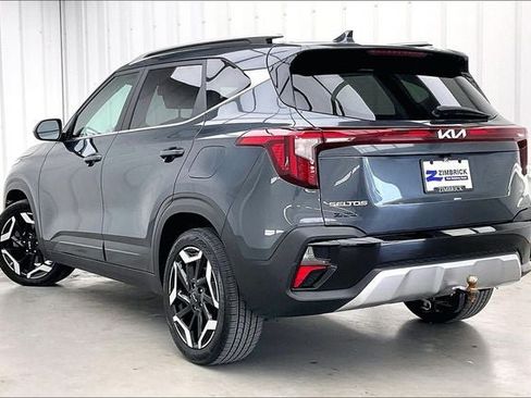 Used 2024 Kia Seltos SX w/ SX Sunroof Package AWD/4WD image 11