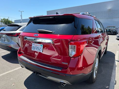 Used 2021 Ford Explorer Limited w/ Hybrid Equipment Group 310A AWD/4WD image 5