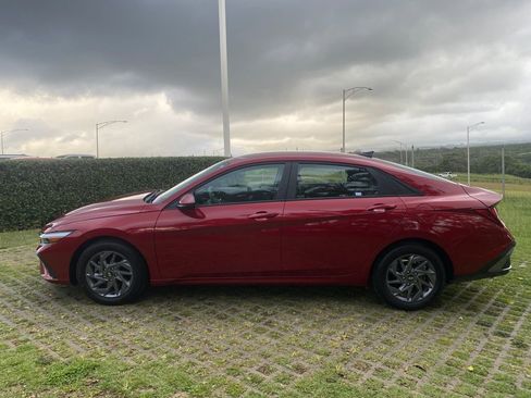 Certified 2024 Hyundai Elantra SEL image 4