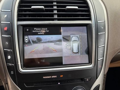 Used 2016 Lincoln MKX Reserve w/ Luxury Package AWD/4WD image 19