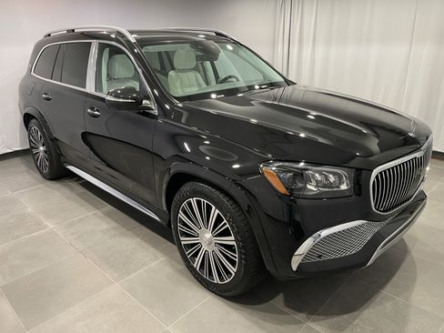 Used 2023 Mercedes-Benz Maybach GLS 600 4MATIC image 3