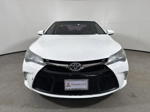 Used 2017 Toyota Camry SE image 24