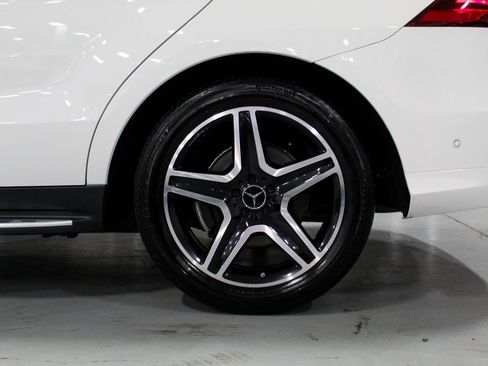 Used 2019 Mercedes-Benz GLE 43 AMG 4MATIC w/ Premium 2 Package image 38