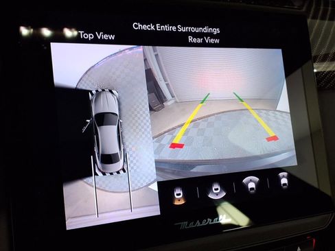 Used 2021 Maserati Quattroporte S GranSport image 20