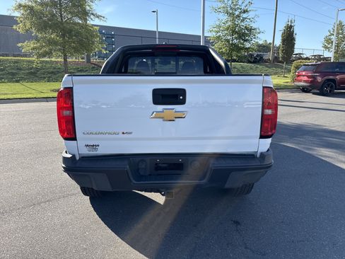 Used 2017 Chevrolet Colorado ZR2 w/ LPO, Premium Interior Package AWD/4WD image 8