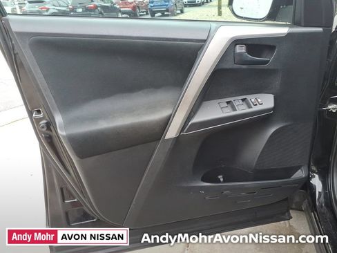 Used 2016 Toyota RAV4 LE FWD image 14