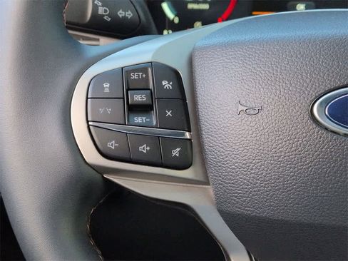 New 2026 Ford Explorer Active image 24