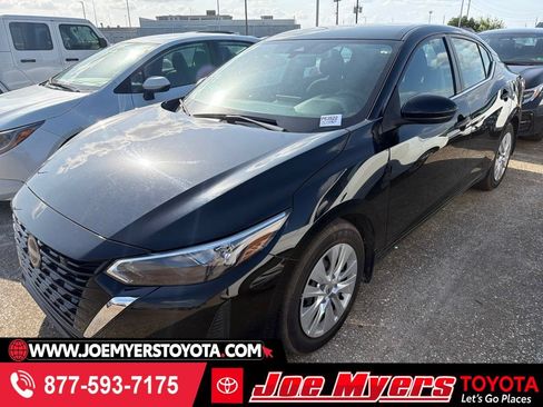 Used 2025 Nissan Sentra S FWD image 1