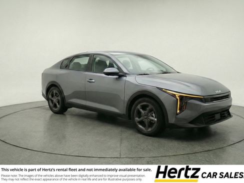 Used 2025 Kia K4 FWD image 1