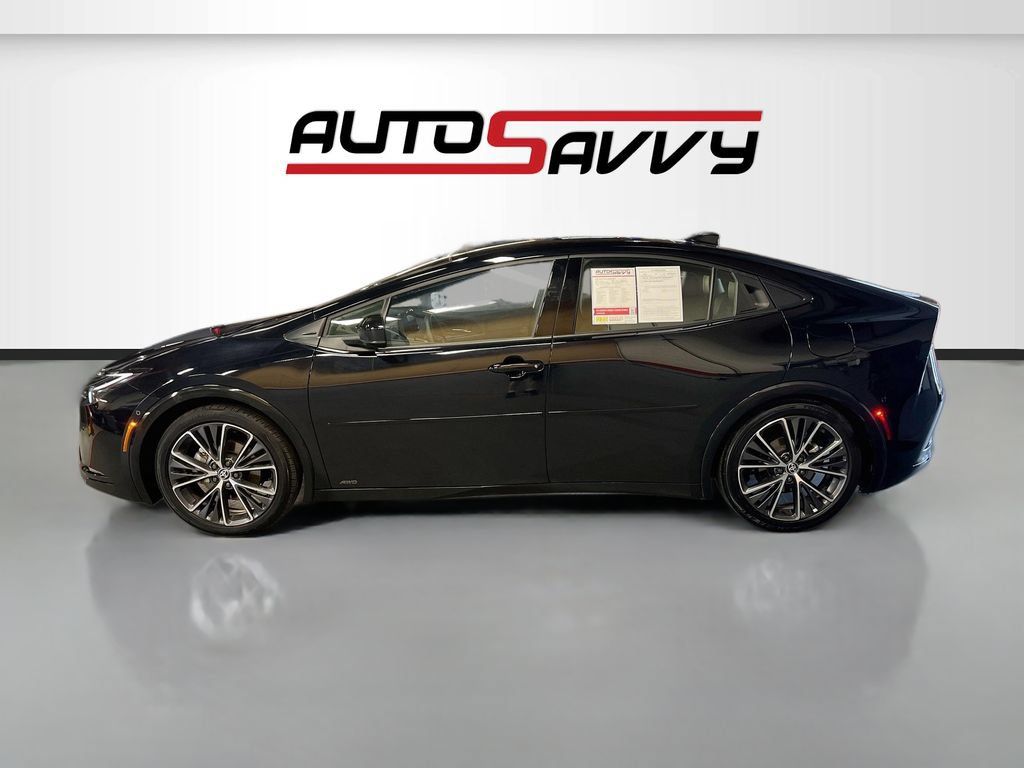 Used 2026 Toyota Prius Limited w/ Limited Premium Package AWD/4WD image 4